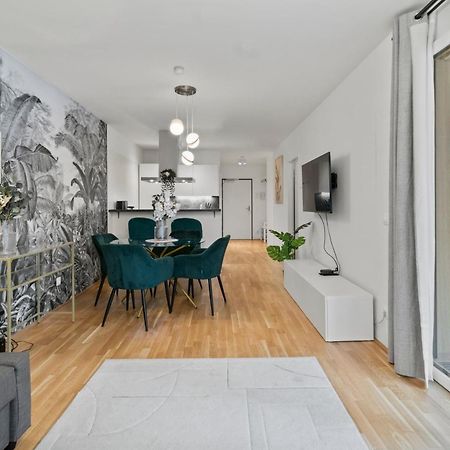 Balcony Apartment I 50 M² I Near City Center فيينا المظهر الخارجي الصورة