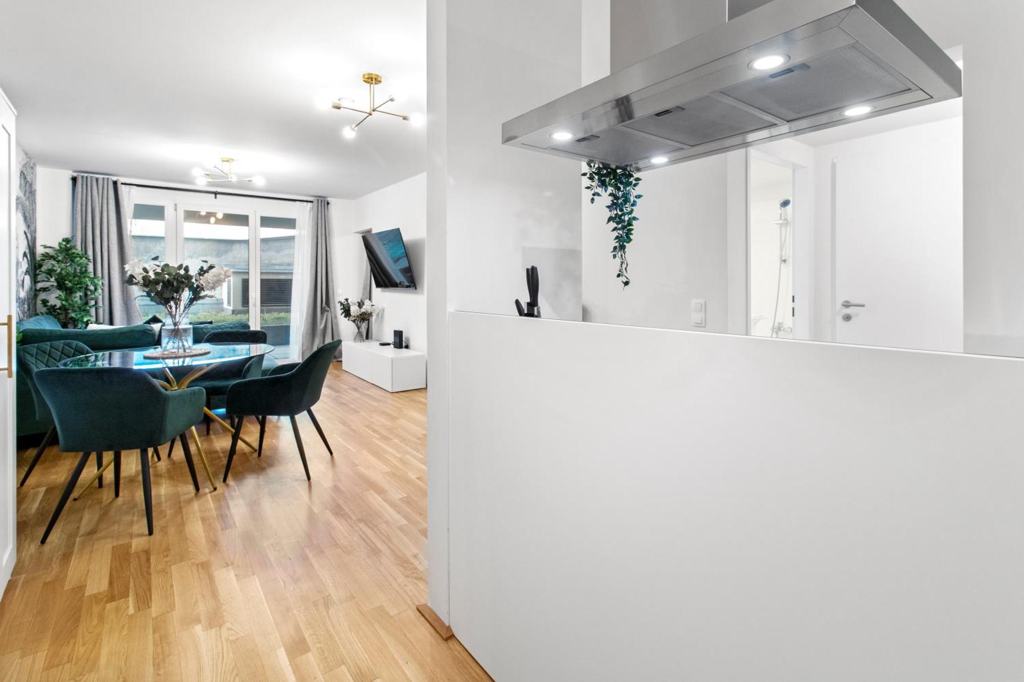 Balcony Apartment I 50 M² I Near City Center فيينا المظهر الخارجي الصورة