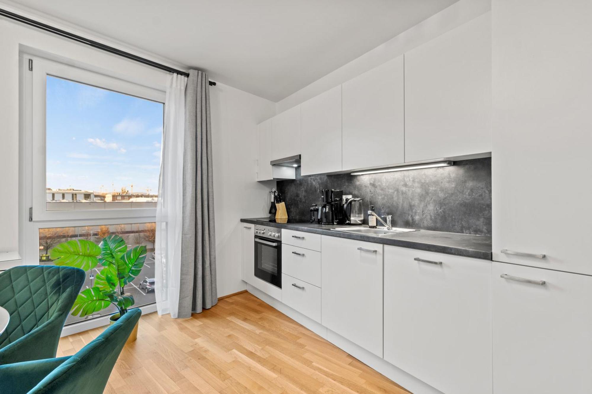 Balcony Apartment I 50 M² I Near City Center فيينا المظهر الخارجي الصورة