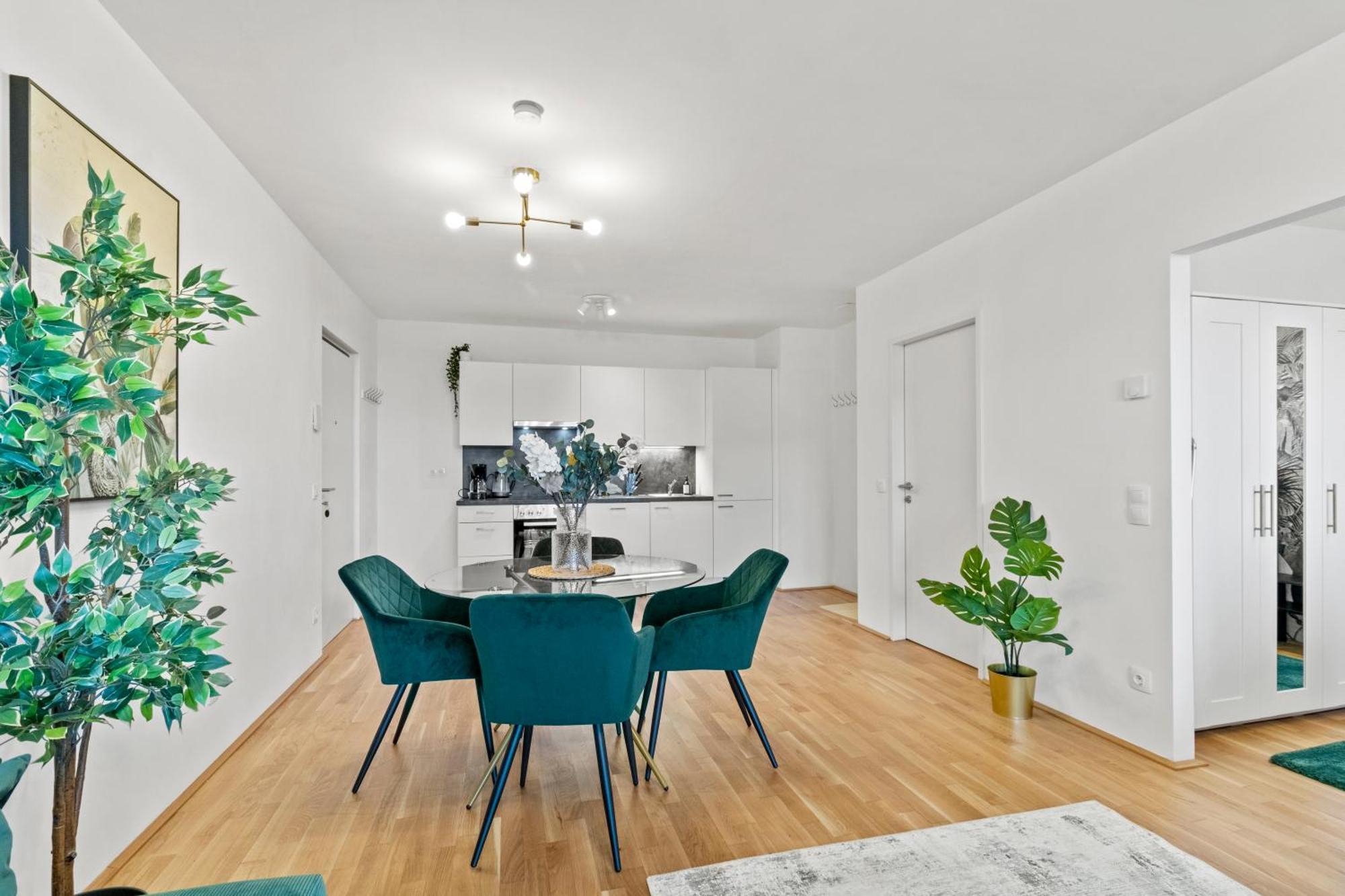 Balcony Apartment I 50 M² I Near City Center فيينا المظهر الخارجي الصورة