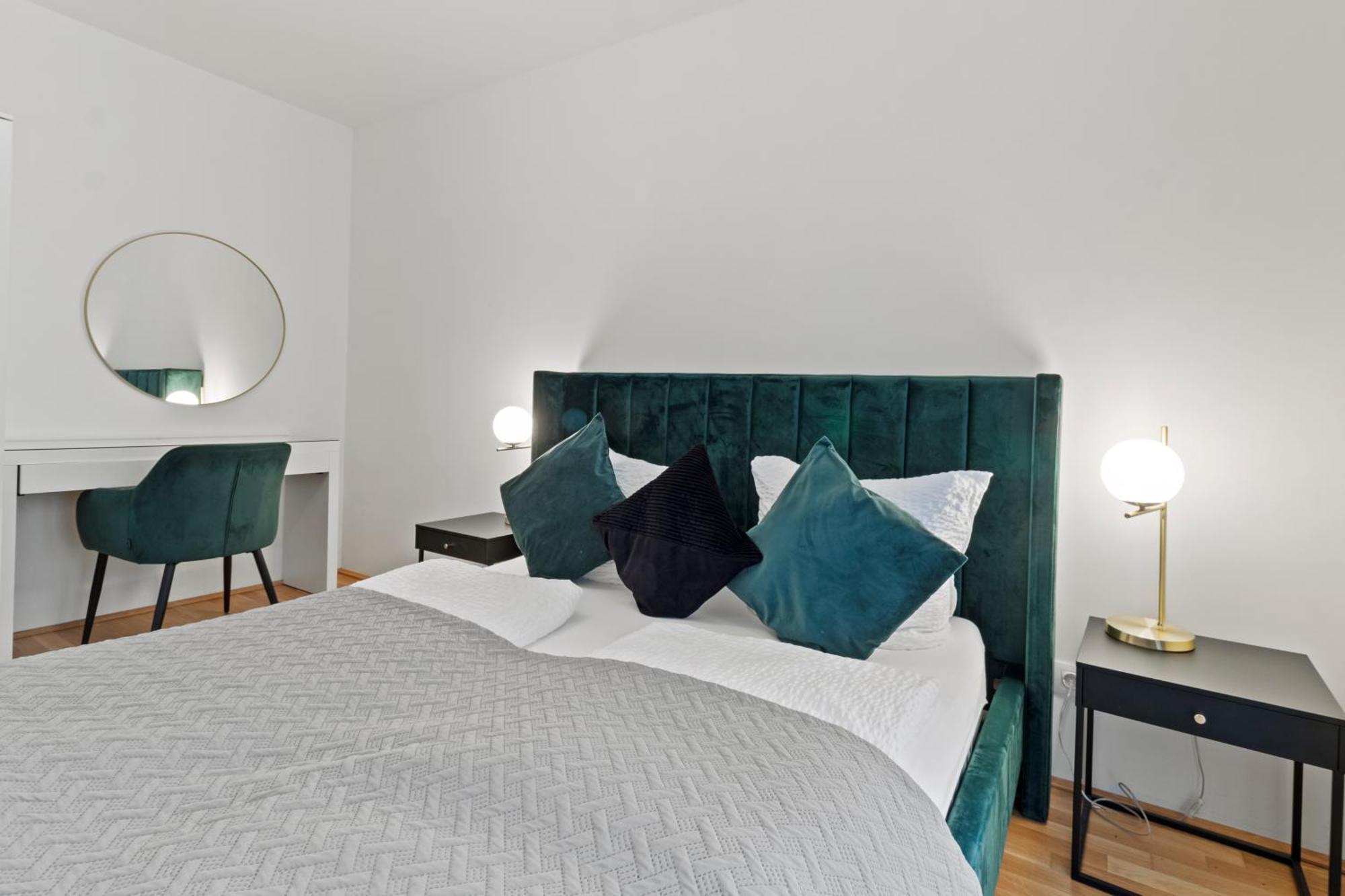 Balcony Apartment I 50 M² I Near City Center فيينا المظهر الخارجي الصورة