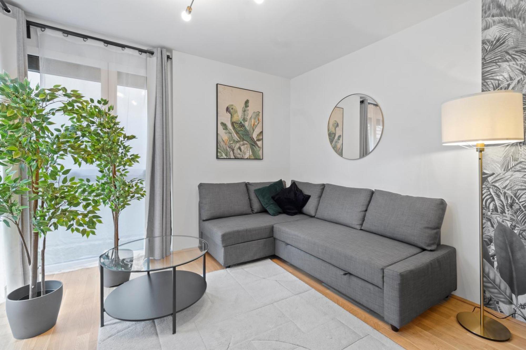 Balcony Apartment I 50 M² I Near City Center فيينا المظهر الخارجي الصورة